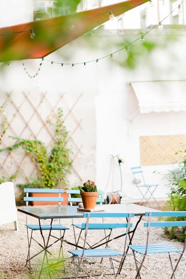 Borgo Vergini Garden B&B Napoli Bagian luar foto