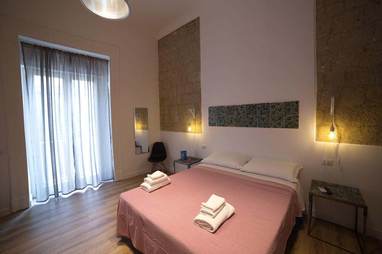 Borgo Vergini Garden B&B Napoli Bagian luar foto
