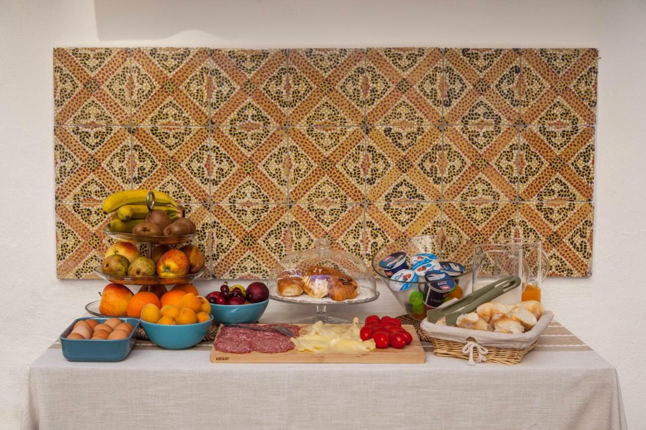 Borgo Vergini Garden B&B Napoli Bagian luar foto