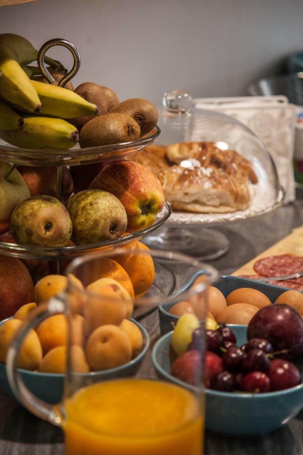Borgo Vergini Garden B&B Napoli Bagian luar foto