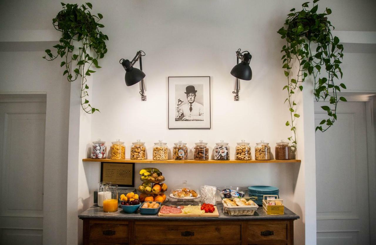 Borgo Vergini Garden B&B Napoli Bagian luar foto