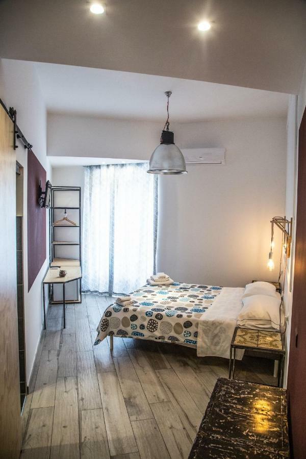 Borgo Vergini Garden B&B Napoli Bagian luar foto
