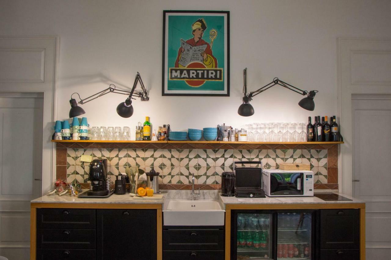 Borgo Vergini Garden B&B Napoli Bagian luar foto